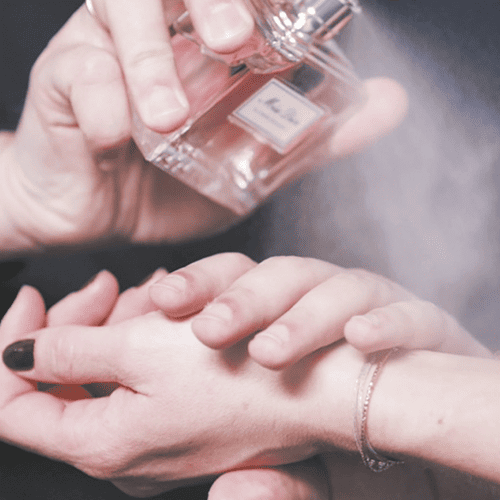 お客様中心の販売方法（D.I.O.R.）